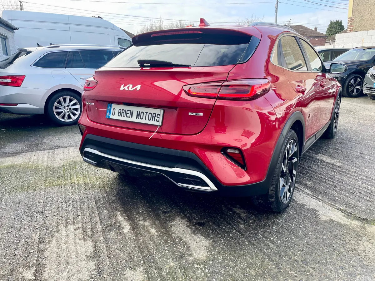 Kia XCeed Hatchback, Petrol Plug-in Hybrid, 2023, Red