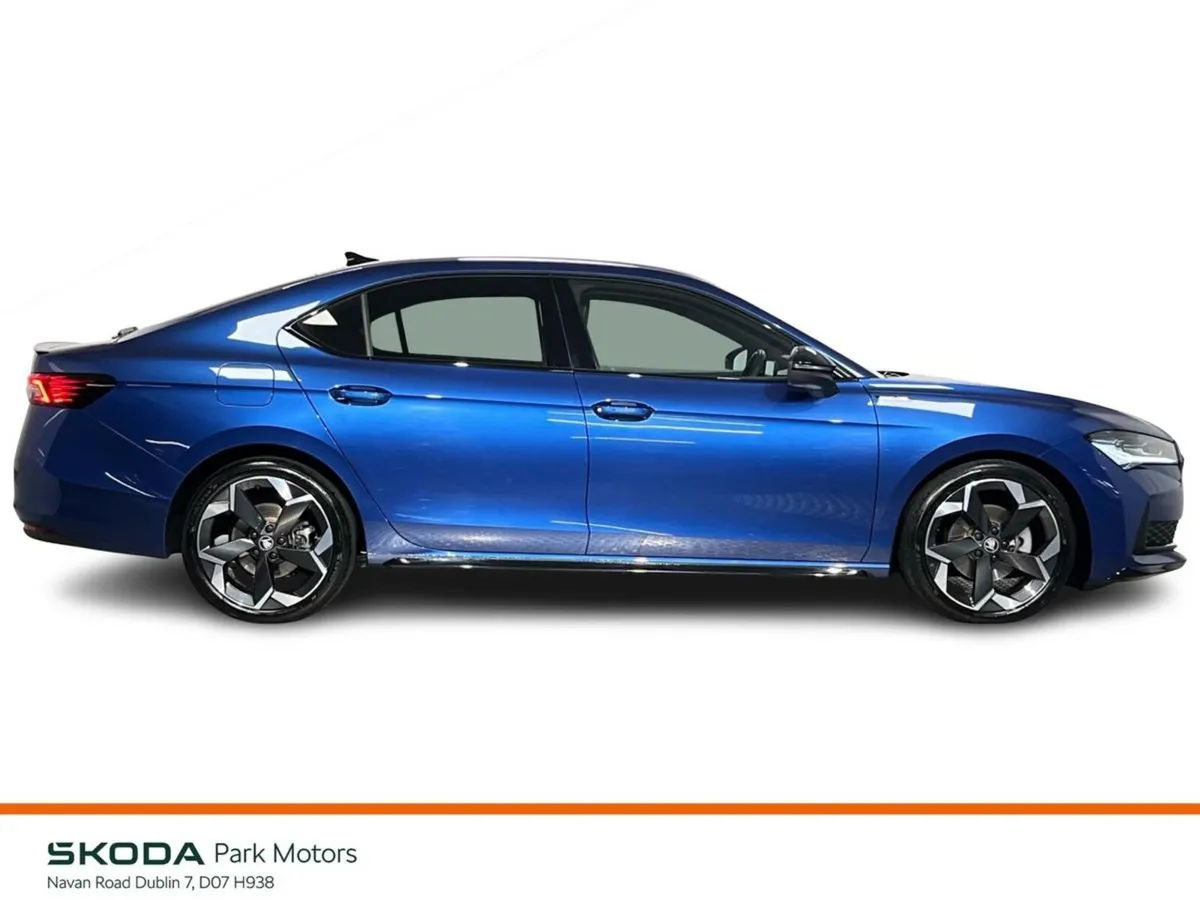 Skoda Superb Saloon, Diesel, 2026, Blue