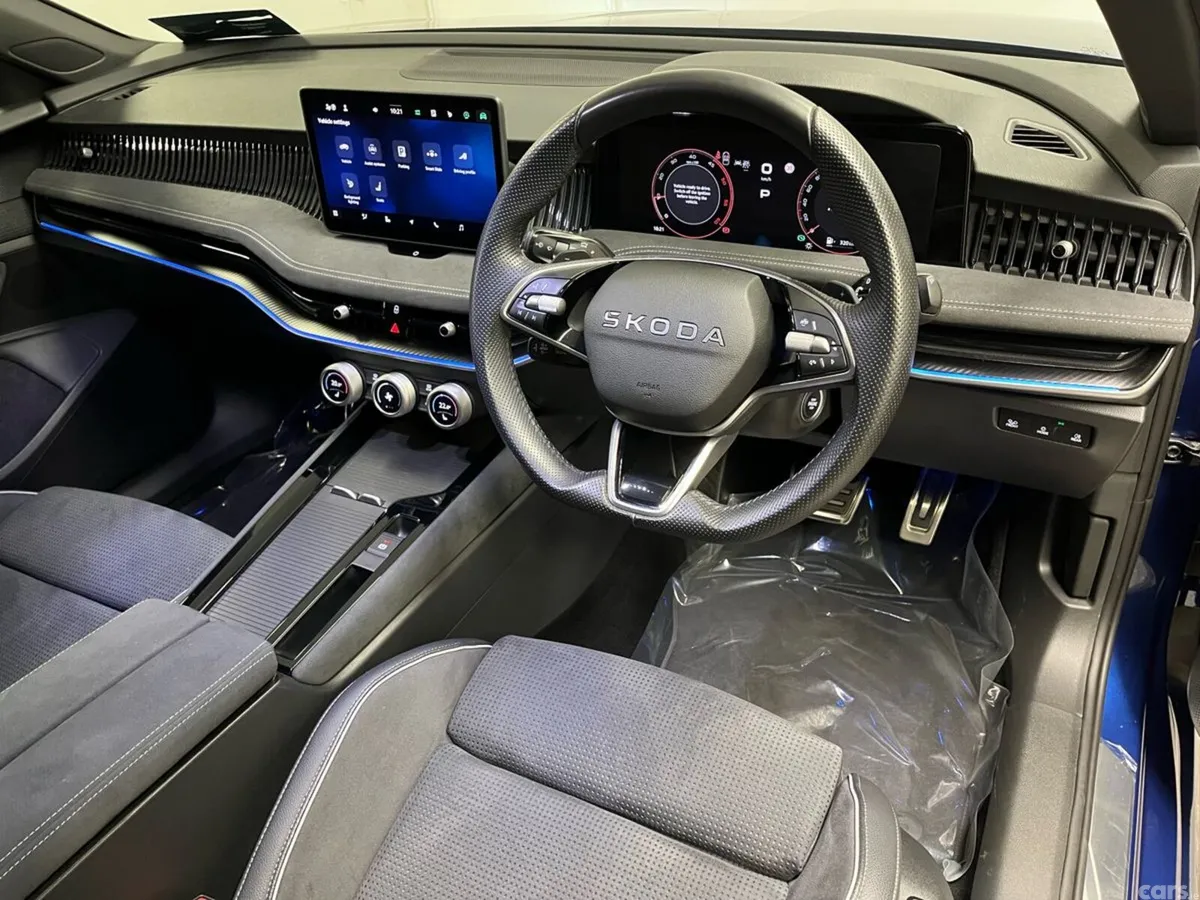 Skoda Superb Saloon, Diesel, 2026, Blue