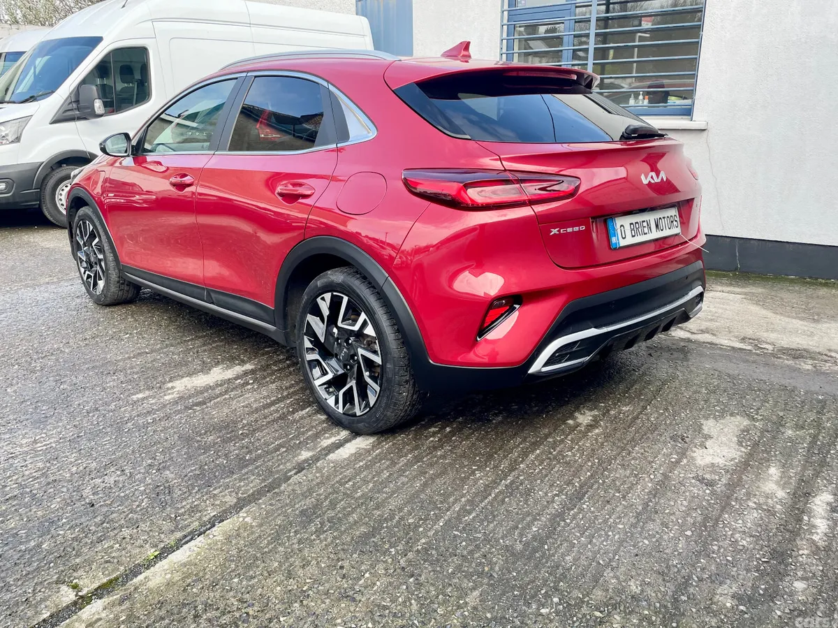 Kia XCeed Hatchback, Petrol Plug-in Hybrid, 2023, Red