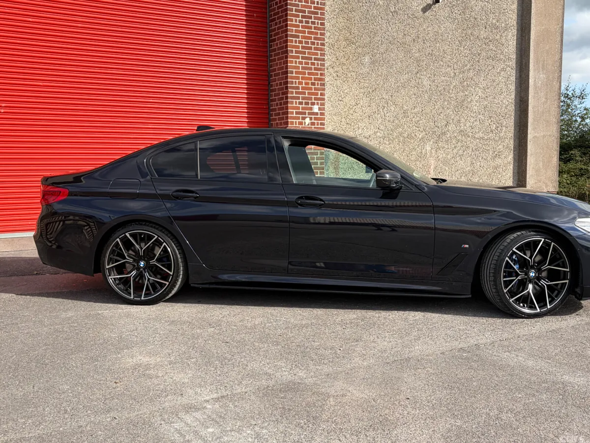 BMW 5-Series Saloon, Petrol Plug-in Hybrid, 2018, Black