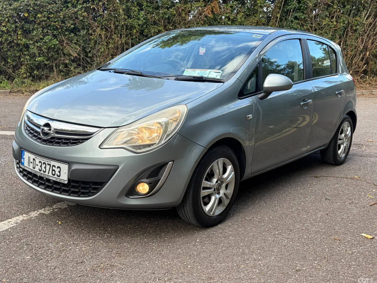 Opel Corsa Hatchback, Petrol, 2011, Silver