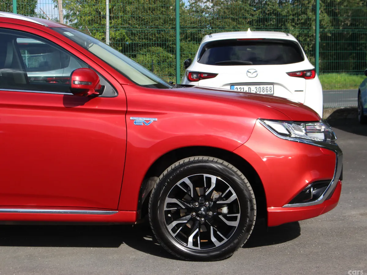 Mitsubishi Outlander SUV, Petrol Plug-in Hybrid, 2018, Red