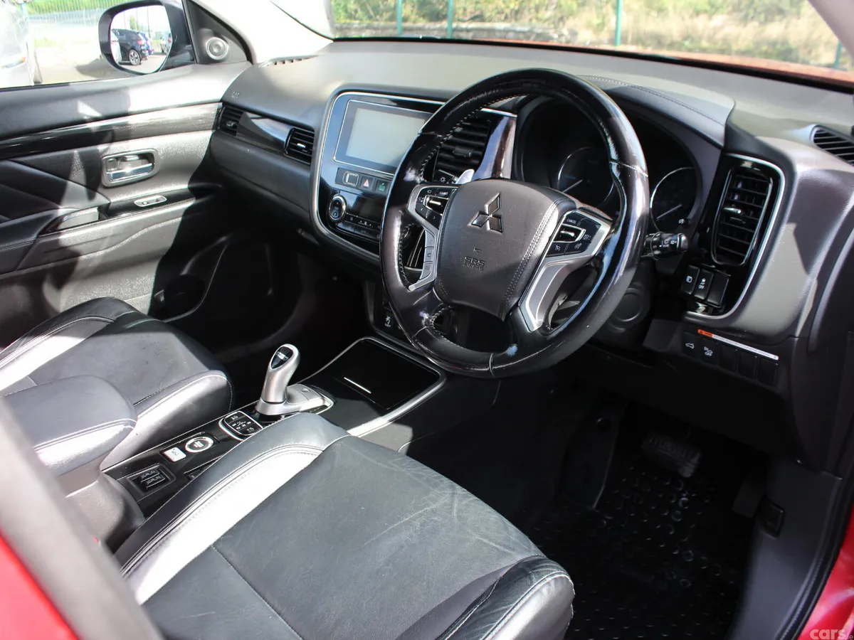 Mitsubishi Outlander SUV, Petrol Plug-in Hybrid, 2018, Red
