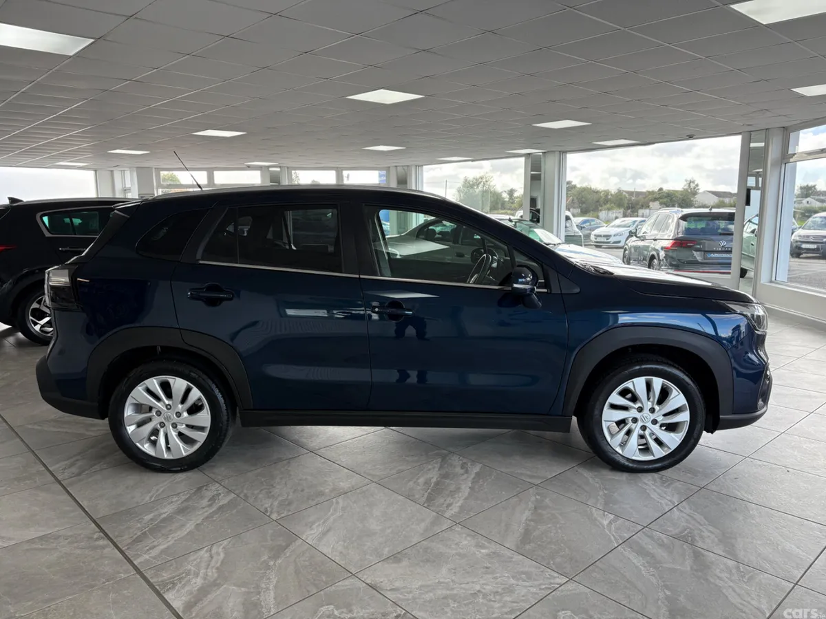 Suzuki SX4 S-Cross SUV, Petrol Hybrid, 2023, Blue