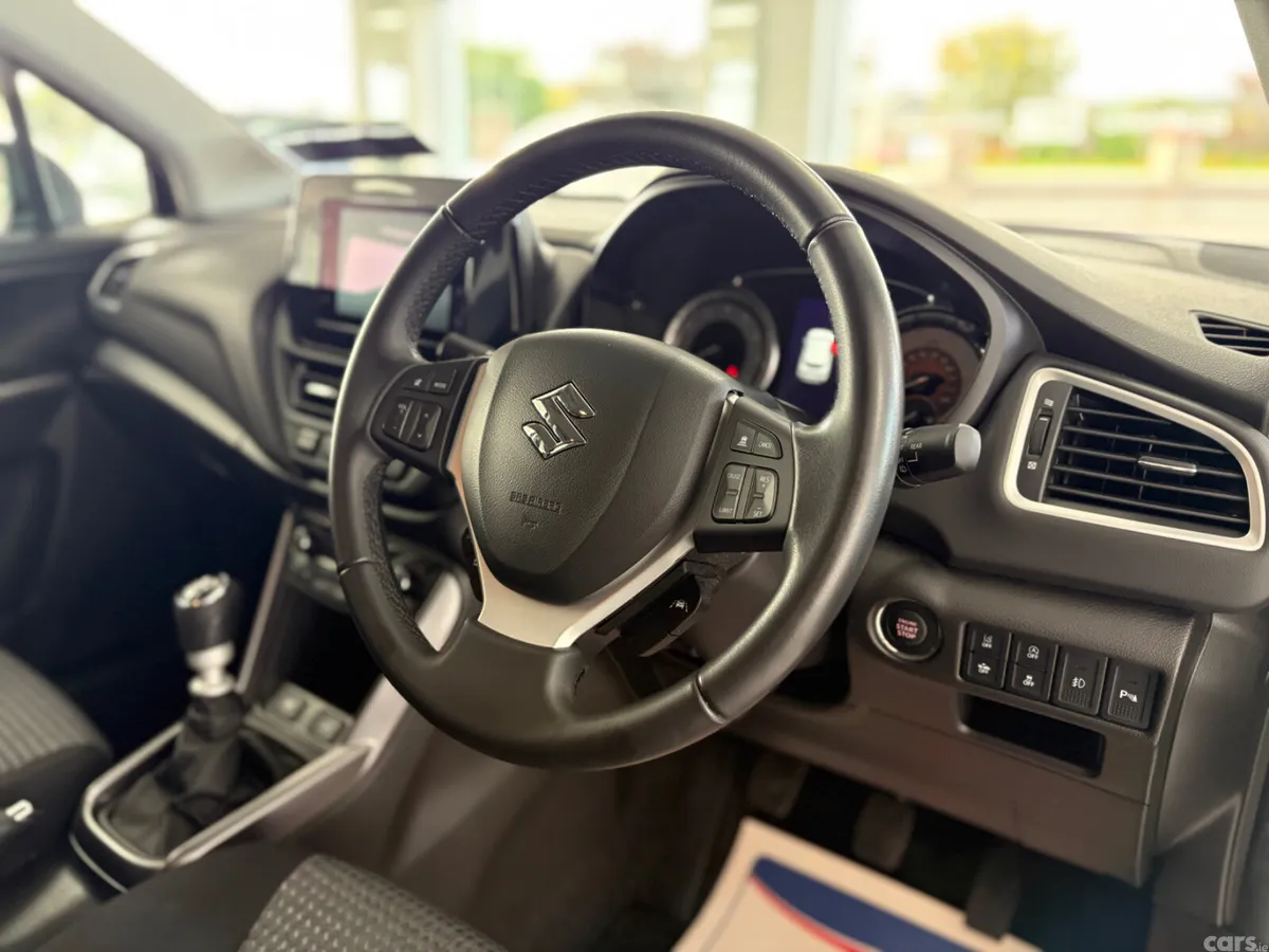 Suzuki SX4 S-Cross SUV, Petrol Hybrid, 2023, Blue