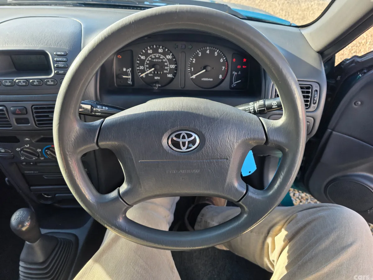 Toyota Corolla Saloon, Petrol, 2001, Green