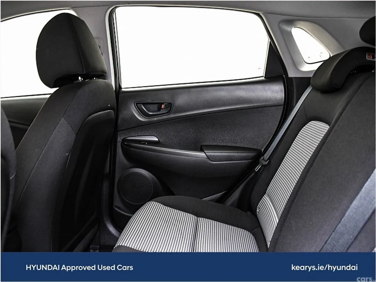 Hyundai KONA SUV, Petrol, 2021, Black