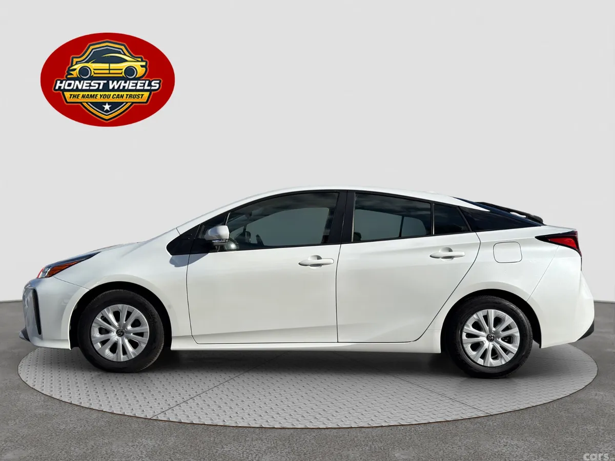Toyota Prius Hatchback, Petrol Hybrid, 2022, White