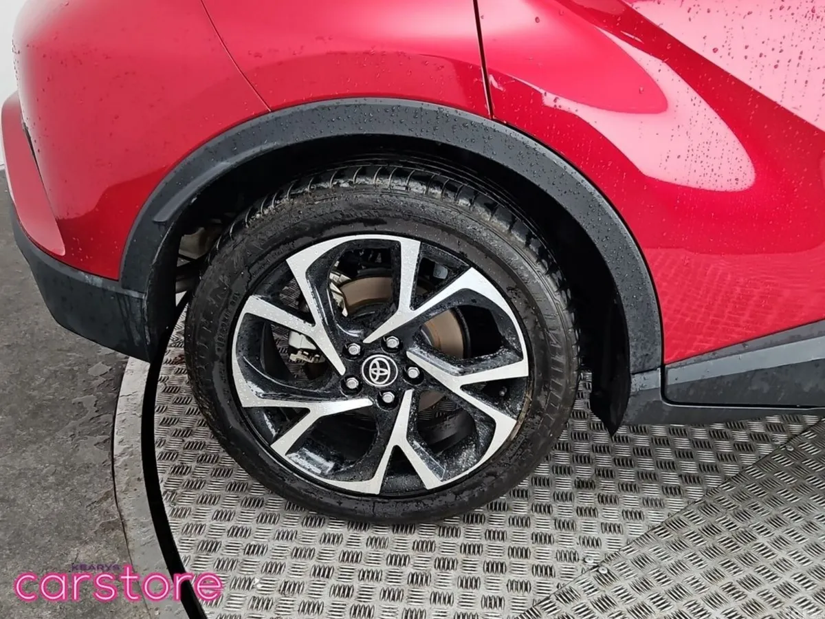 Toyota C-HR SUV, Petrol Hybrid, 2023, Red