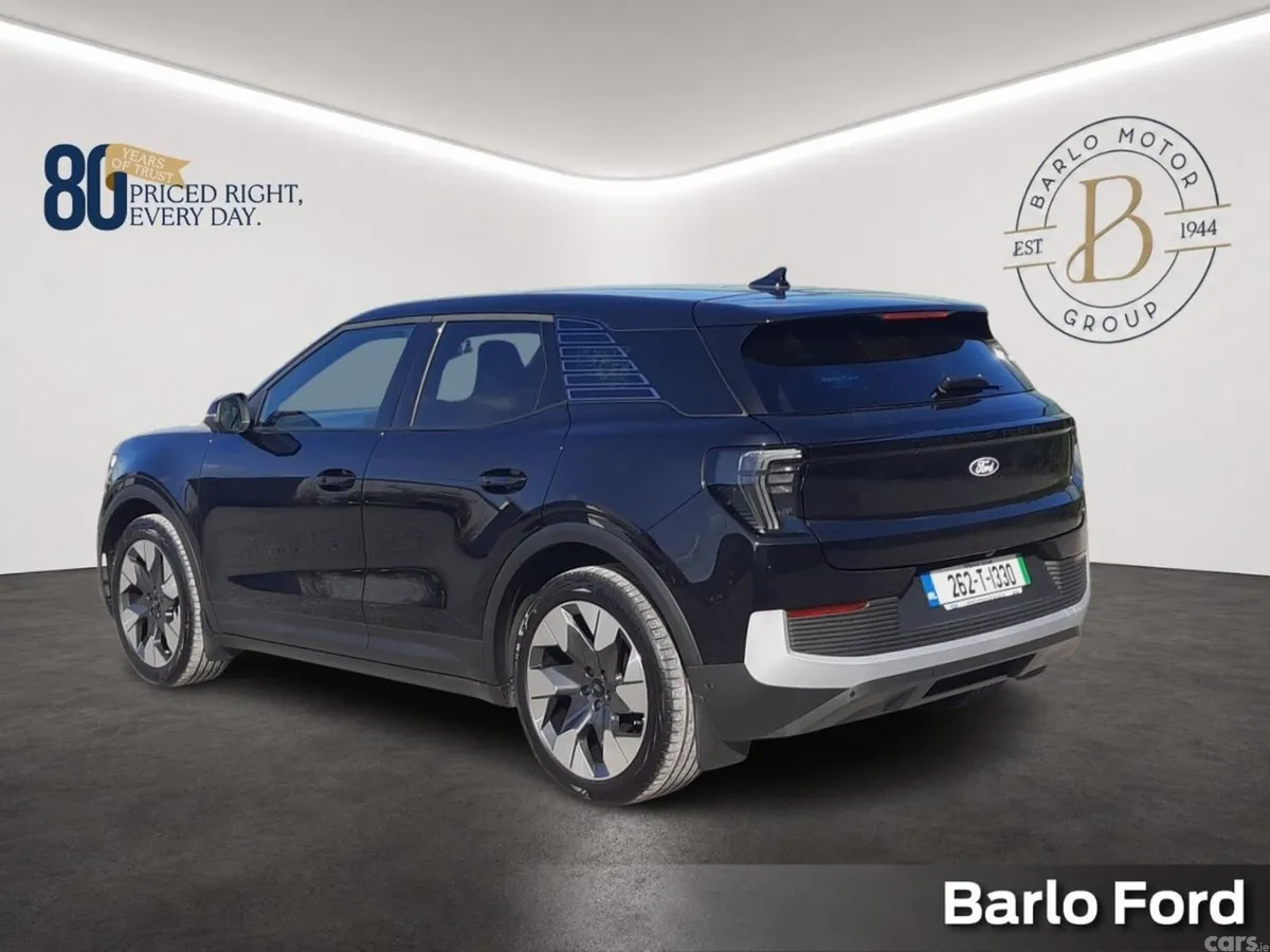 Ford Explorer MPV, Electric, 2026, Black