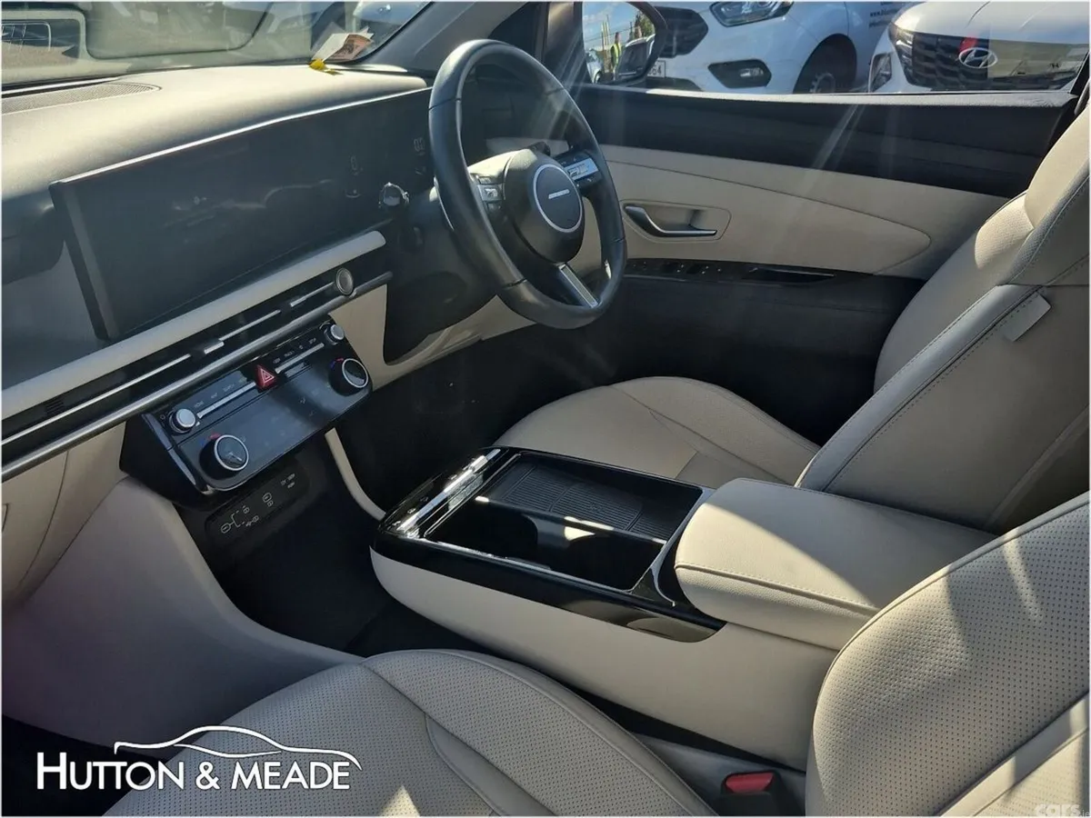 Hyundai Tucson SUV, Petrol Hybrid, 2024, Blue
