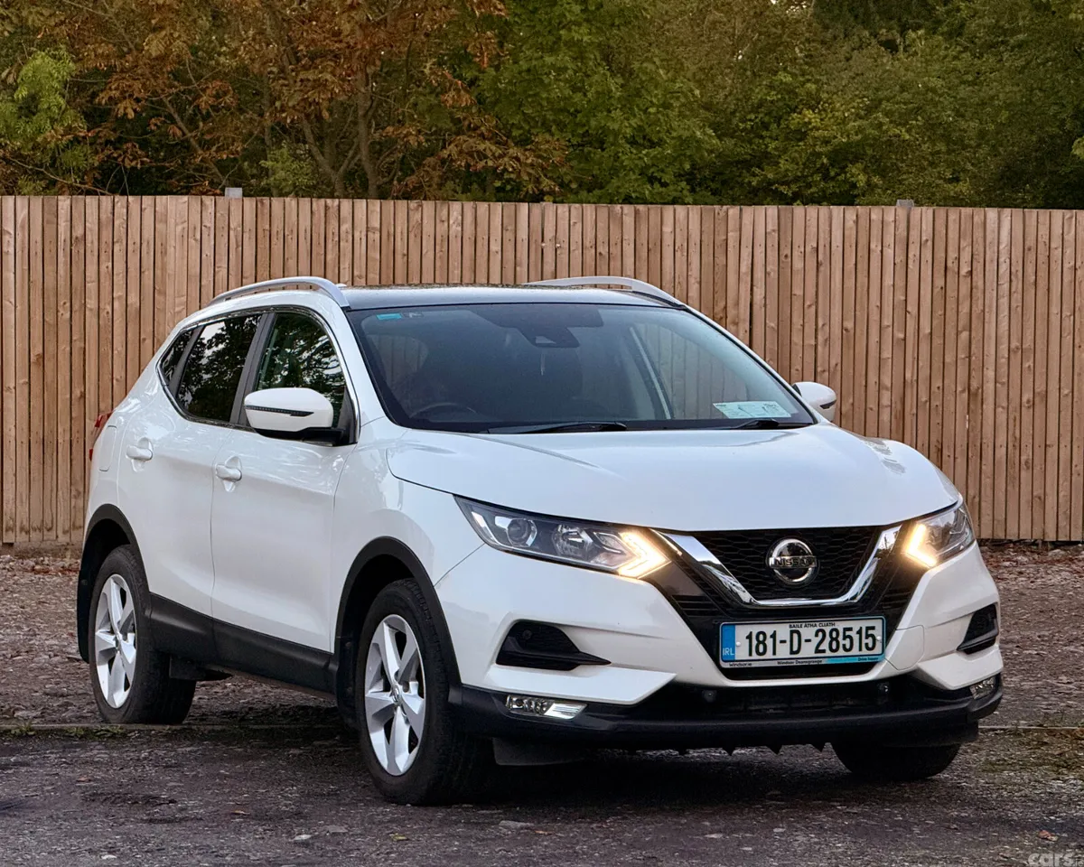 Nissan Qashqai MPV, Petrol, 2018, White