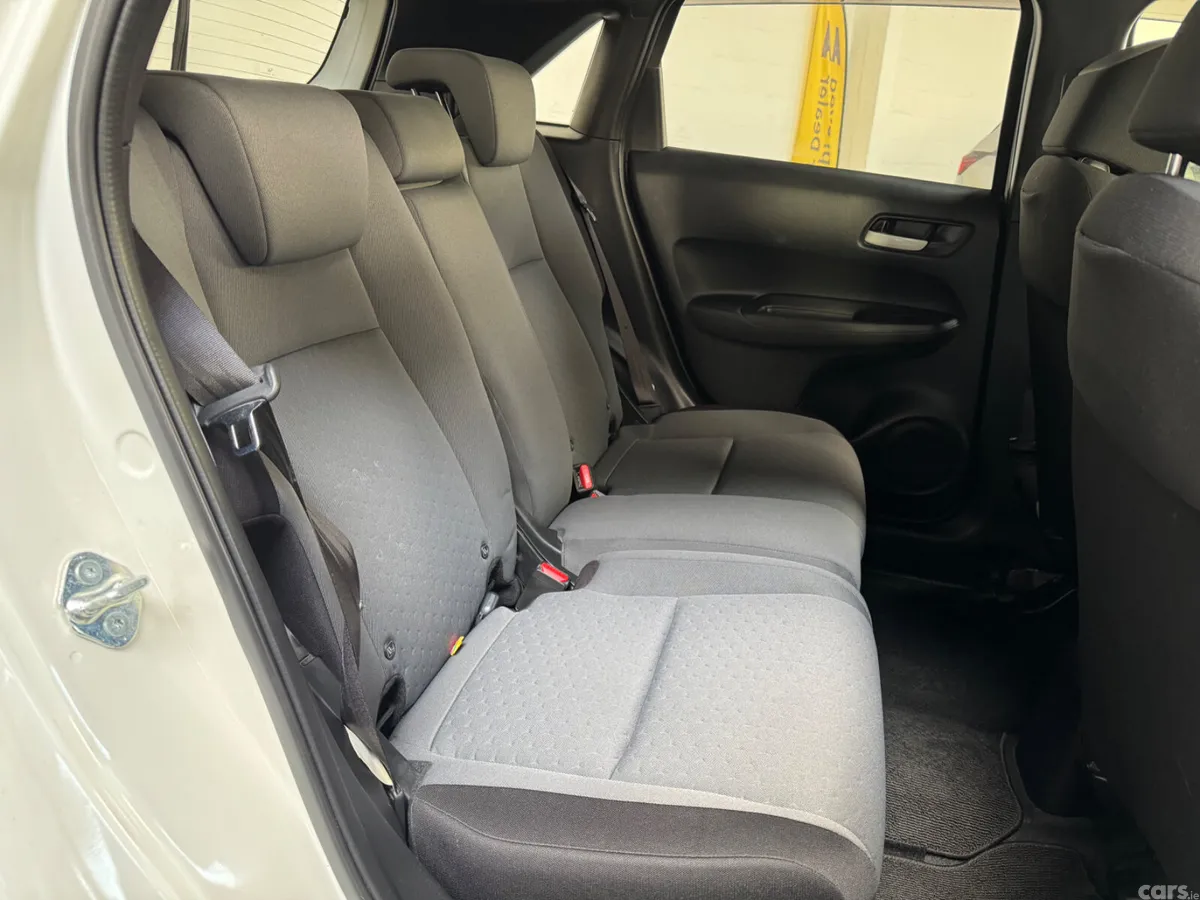 Honda Fit Hatchback, Petrol Hybrid, 2021, White