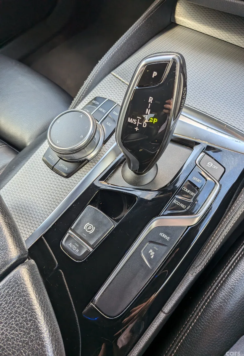 BMW 5-Series Saloon, Petrol Plug-in Hybrid, 2018, Black