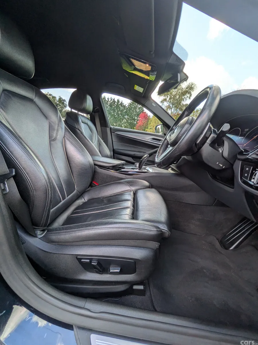 BMW 5-Series Saloon, Petrol Plug-in Hybrid, 2018, Black