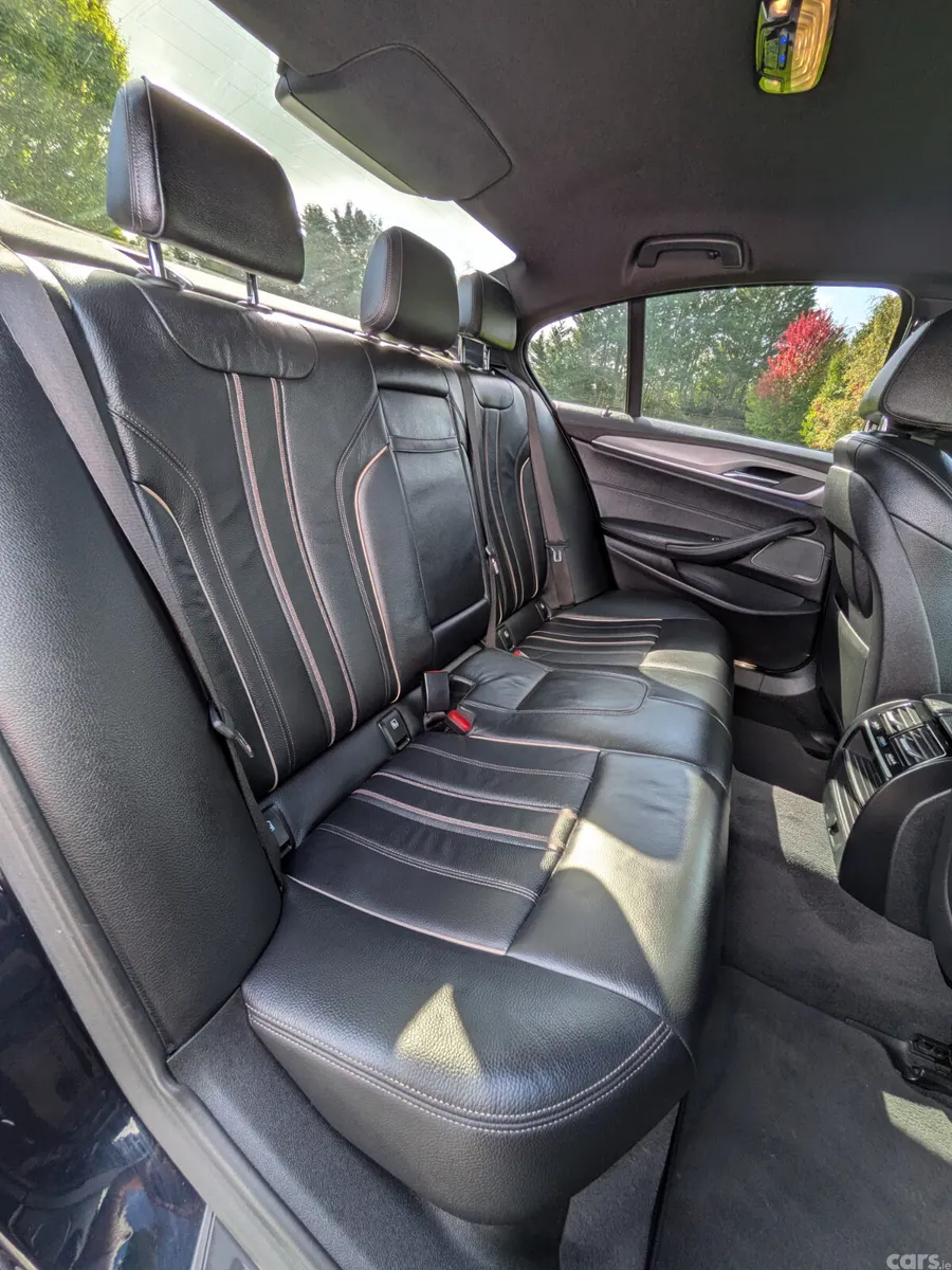 BMW 5-Series Saloon, Petrol Plug-in Hybrid, 2018, Black
