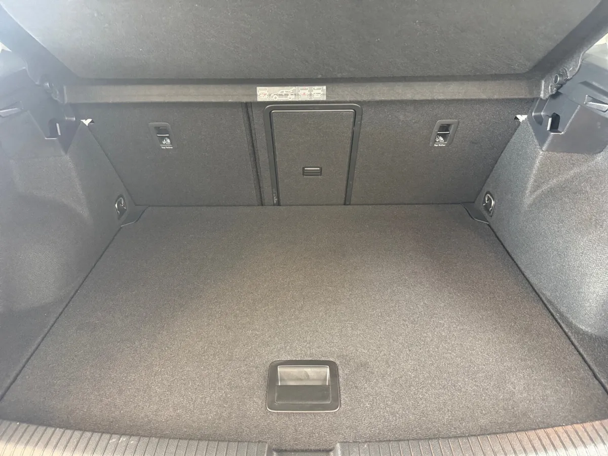 Volkswagen T-Roc SUV, Diesel, 2022, White