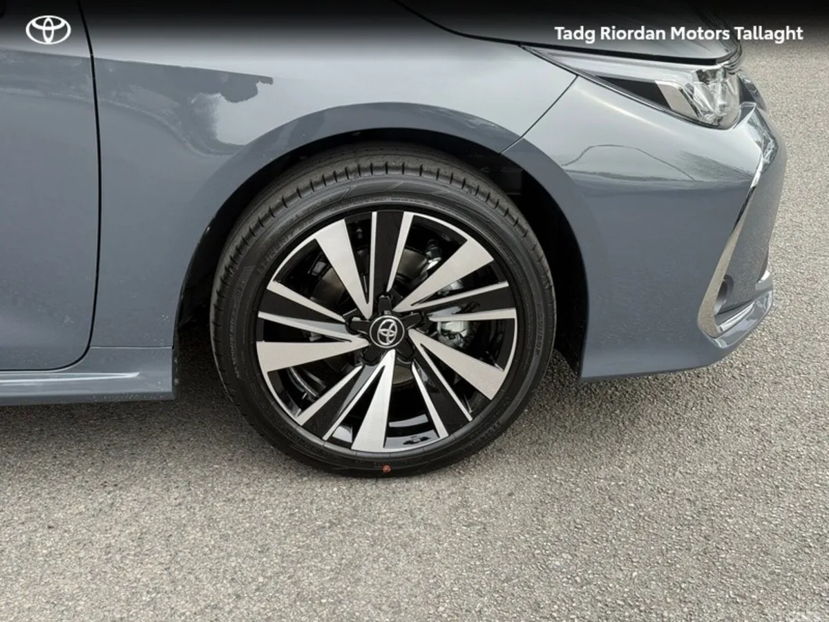 Toyota Corolla Saloon, Petrol Hybrid, 2026, Grey