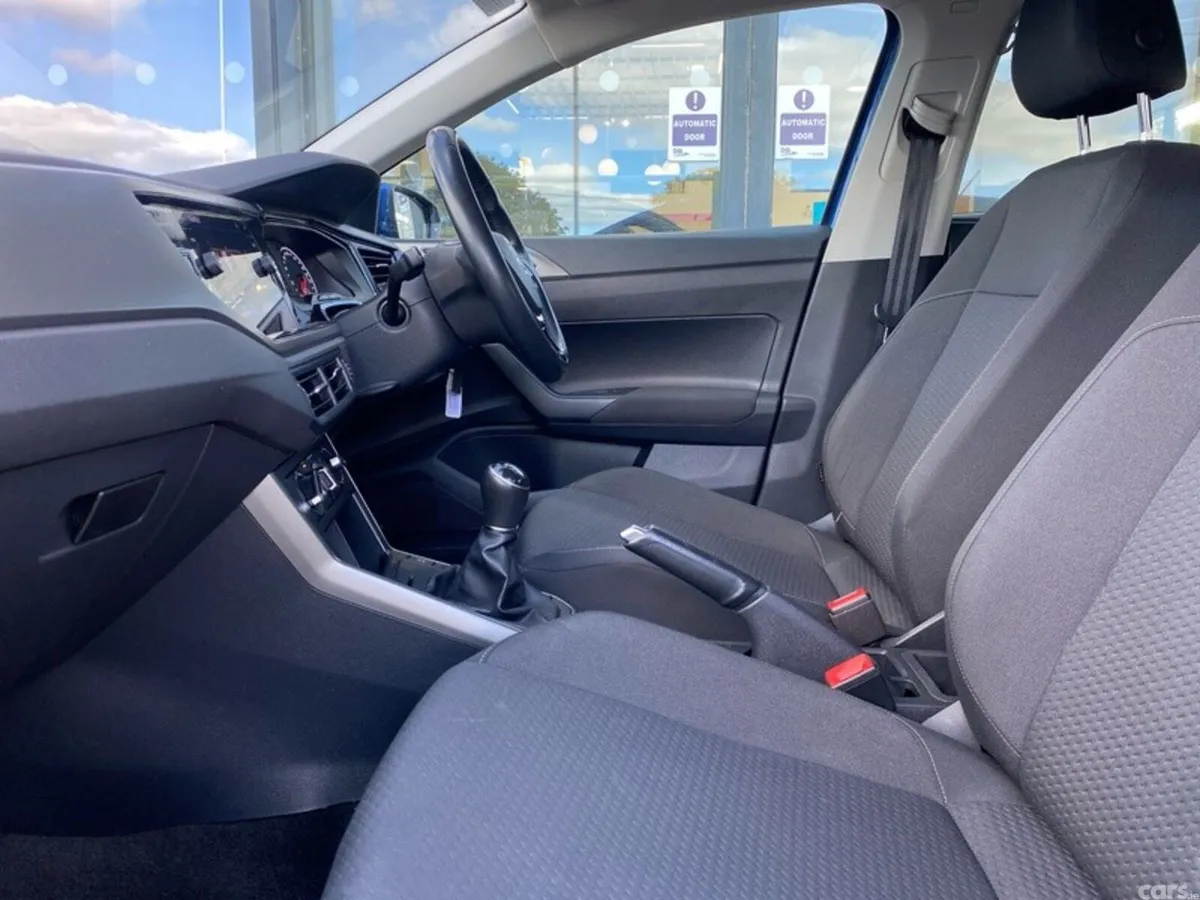 Volkswagen Polo Hatchback, Petrol, 2020, Blue