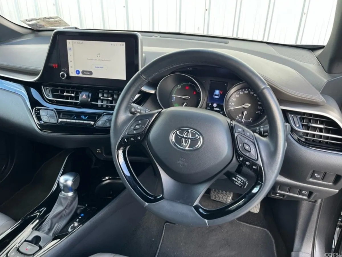Toyota C-HR SUV, Petrol Hybrid, 2023, Grey