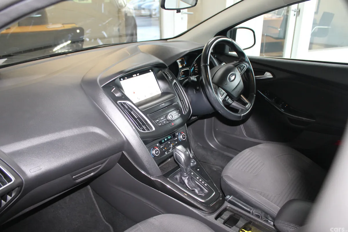 Ford Focus Saloon, Diesel, 2018, Grey