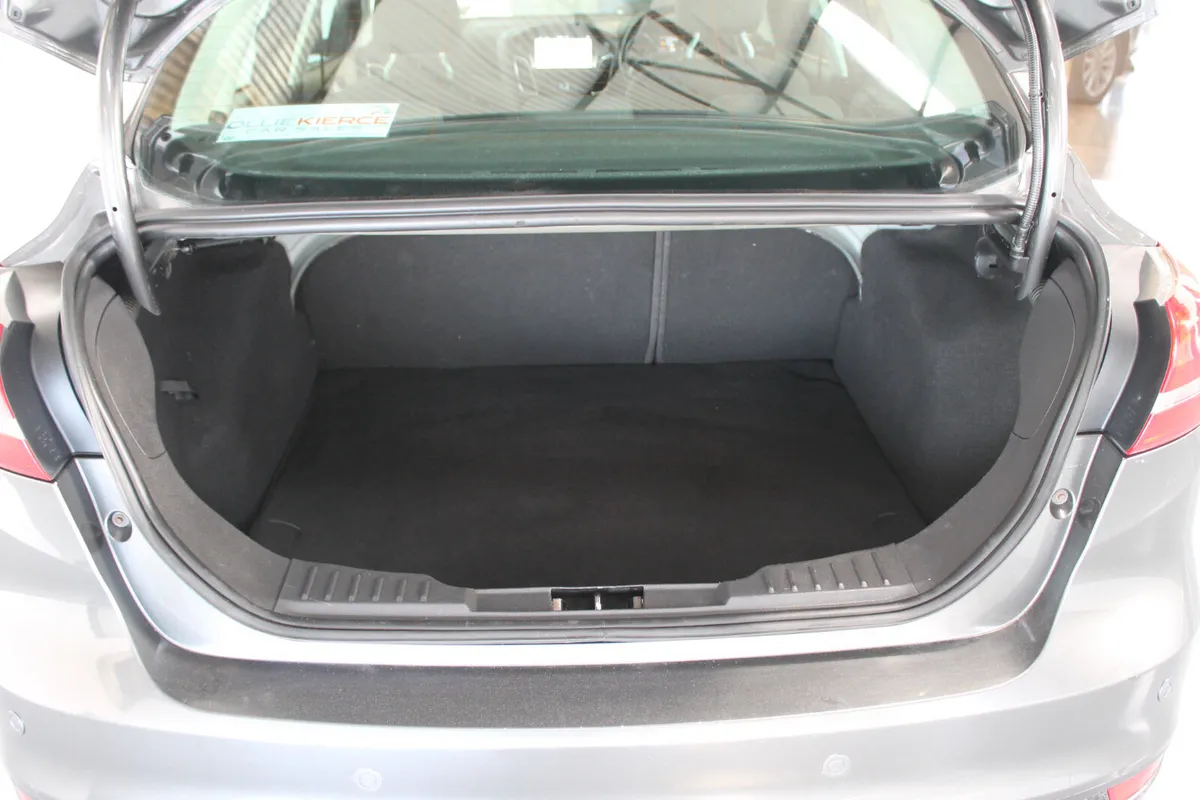 Ford Focus Saloon, Diesel, 2018, Grey
