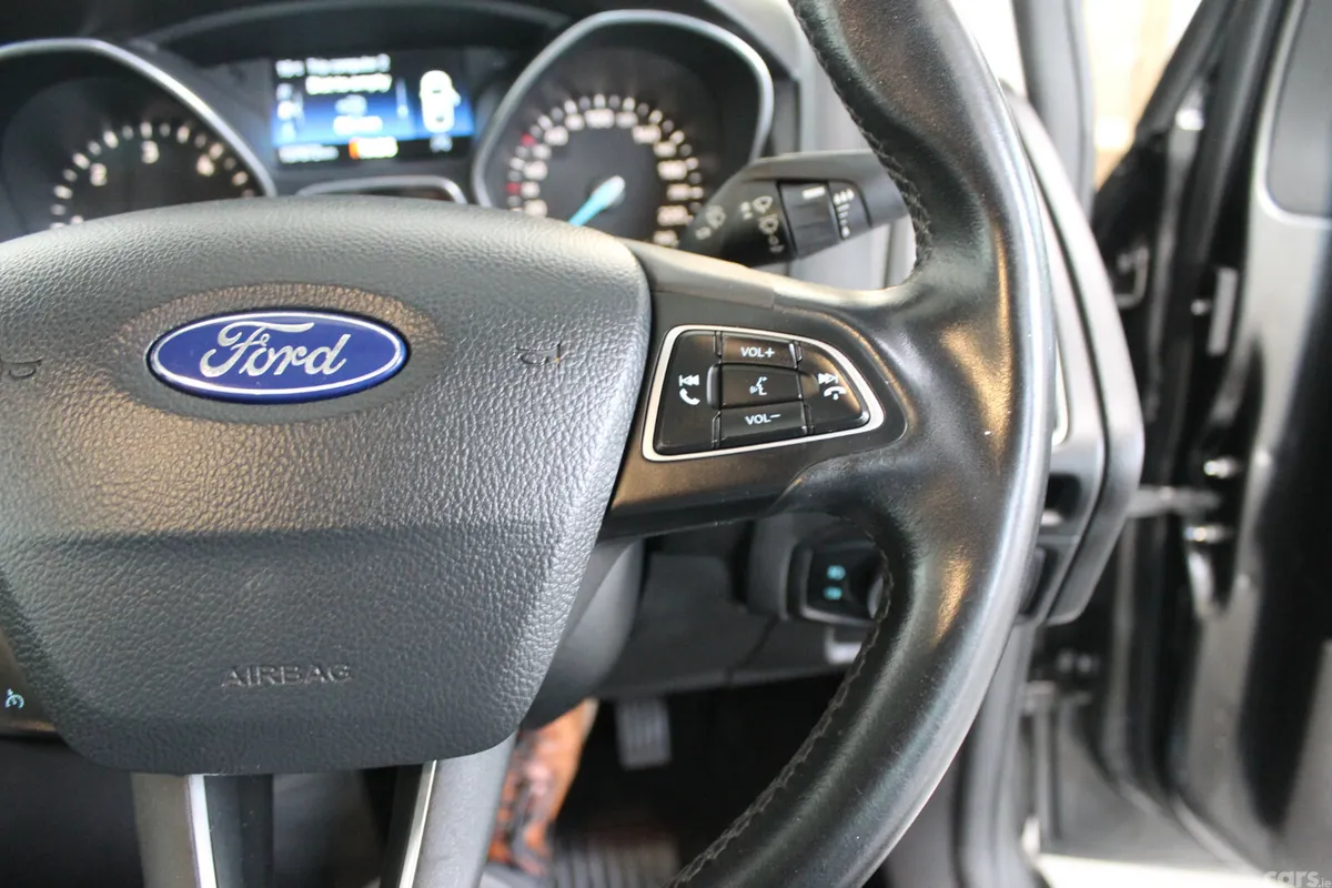Ford Focus Saloon, Diesel, 2018, Grey