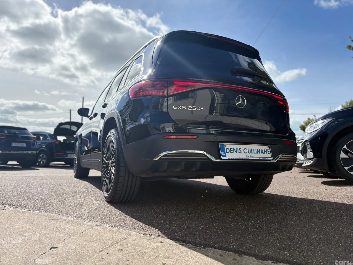 Mercedes-Benz EQB SUV, Electric, 2025, Black