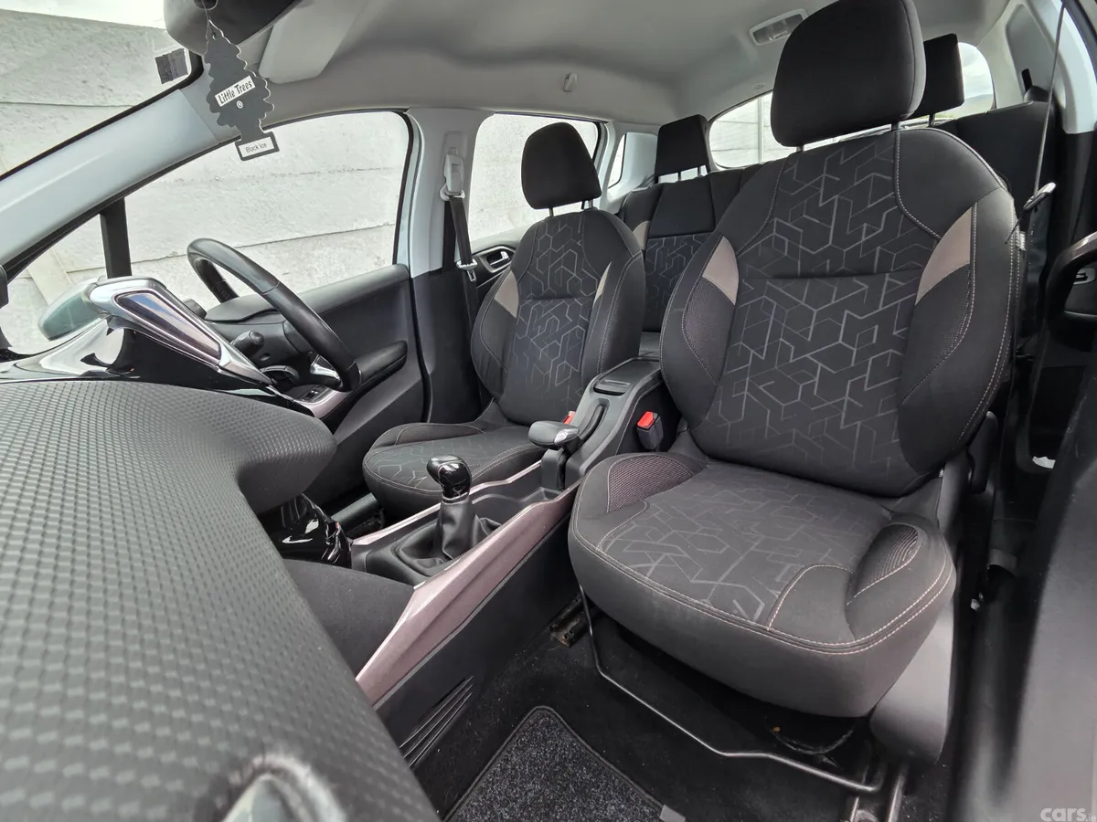 Peugeot 2008 SUV, Diesel, 2016, Grey