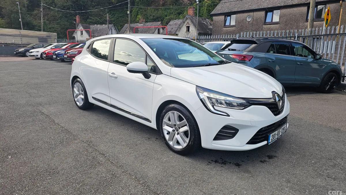 Renault Clio Hatchback, Petrol, 2020, White