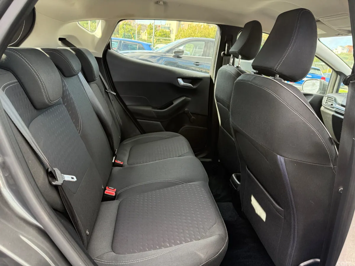 Ford Fiesta Hatchback, Petrol, 2018, Grey