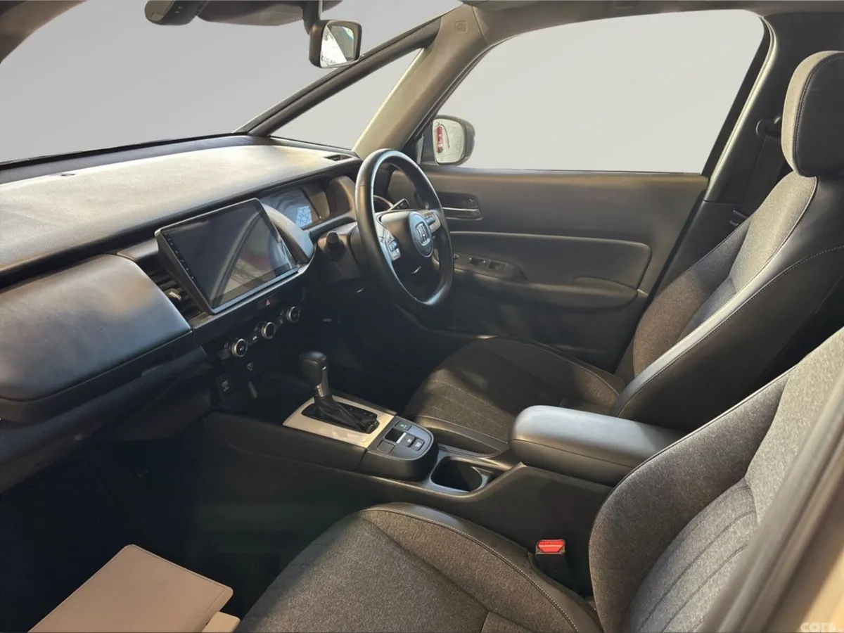 Honda Fit Hatchback, Petrol Hybrid, 2022, White