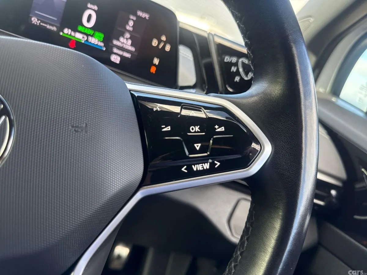 Volkswagen ID.4 Estate, Electric, 2023, Grey