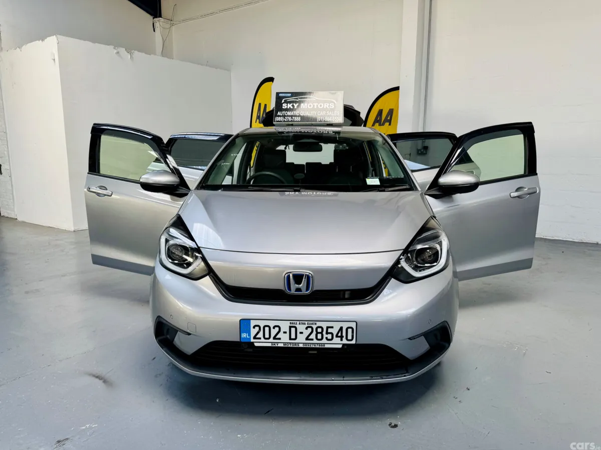Honda Fit Hatchback, Petrol Hybrid, 2020, Silver