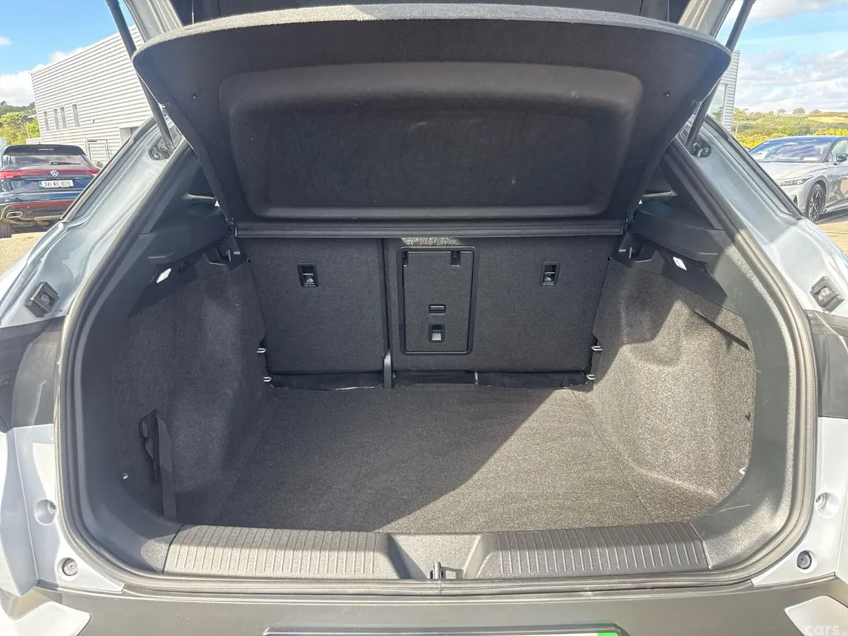 Volkswagen ID.4 Estate, Electric, 2023, Grey