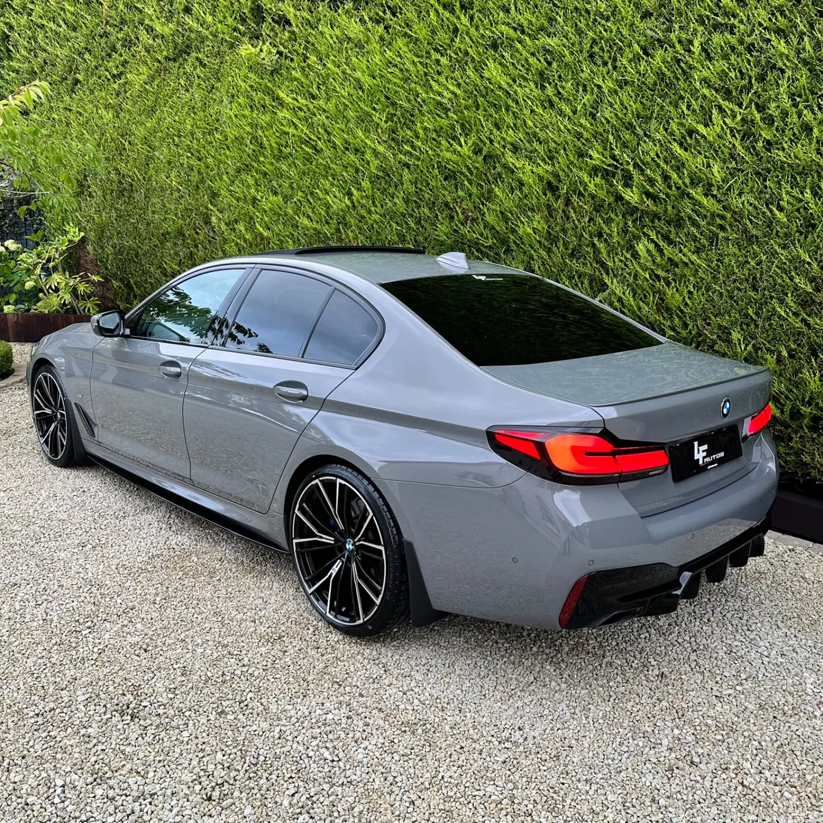 BMW 5-Series Saloon, Diesel Hybrid, 2021, Grey