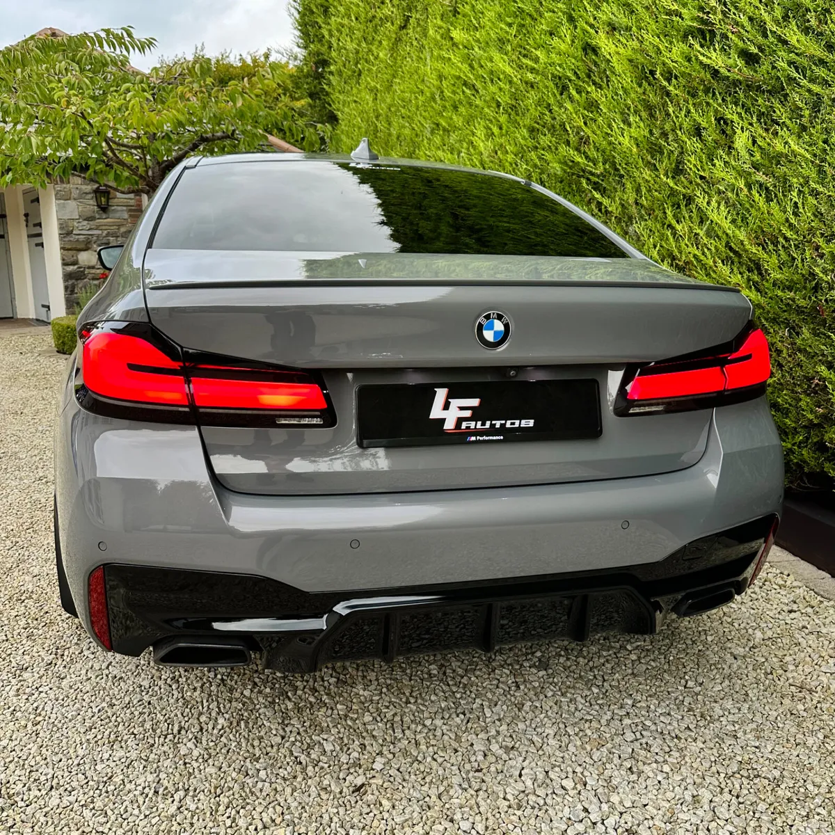 BMW 5-Series Saloon, Diesel Hybrid, 2021, Grey