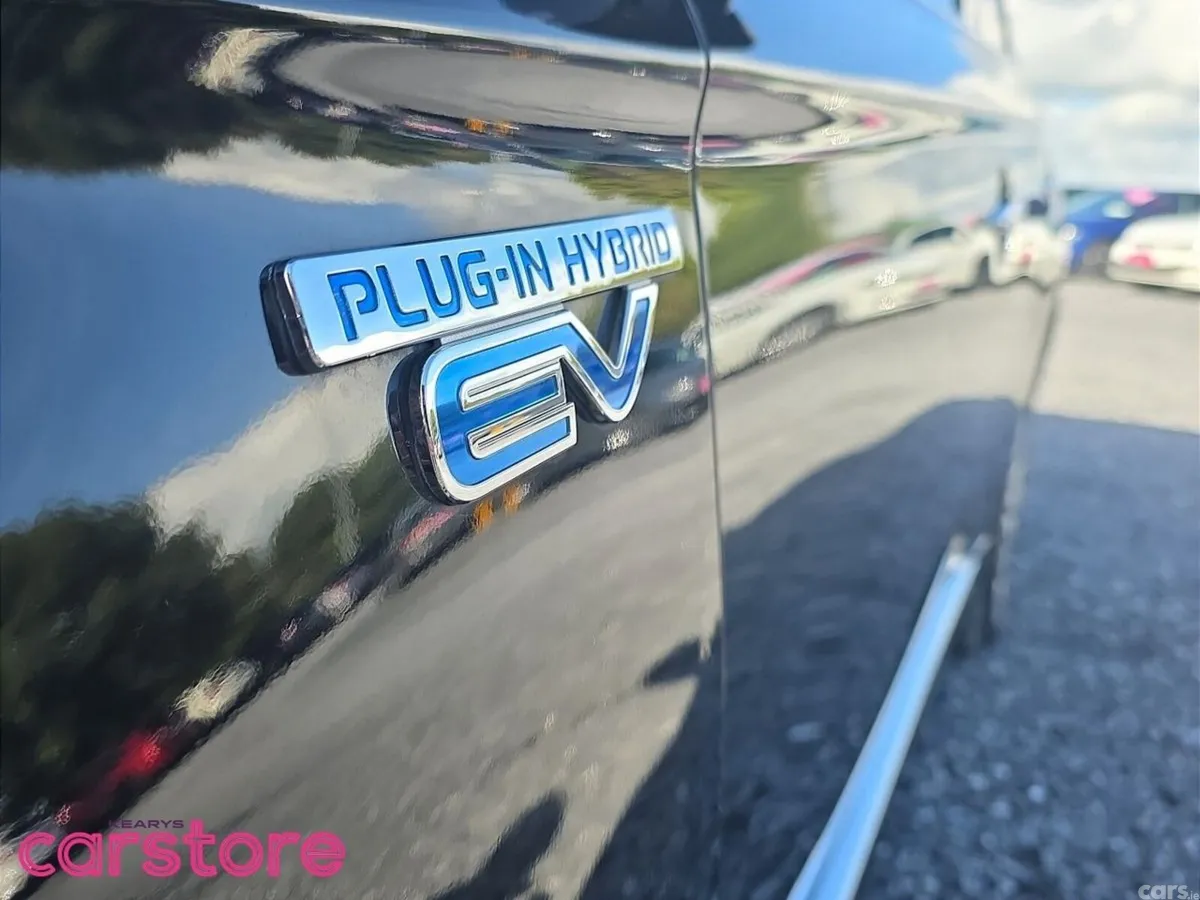 Mitsubishi Outlander SUV, Petrol Plug-in Hybrid, 2019, Black