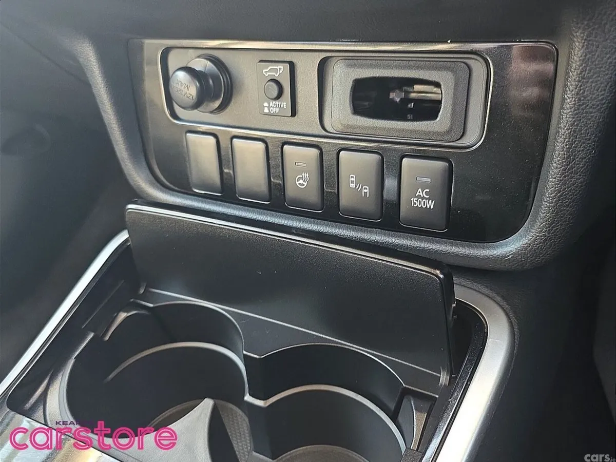 Mitsubishi Outlander SUV, Petrol Plug-in Hybrid, 2019, Black