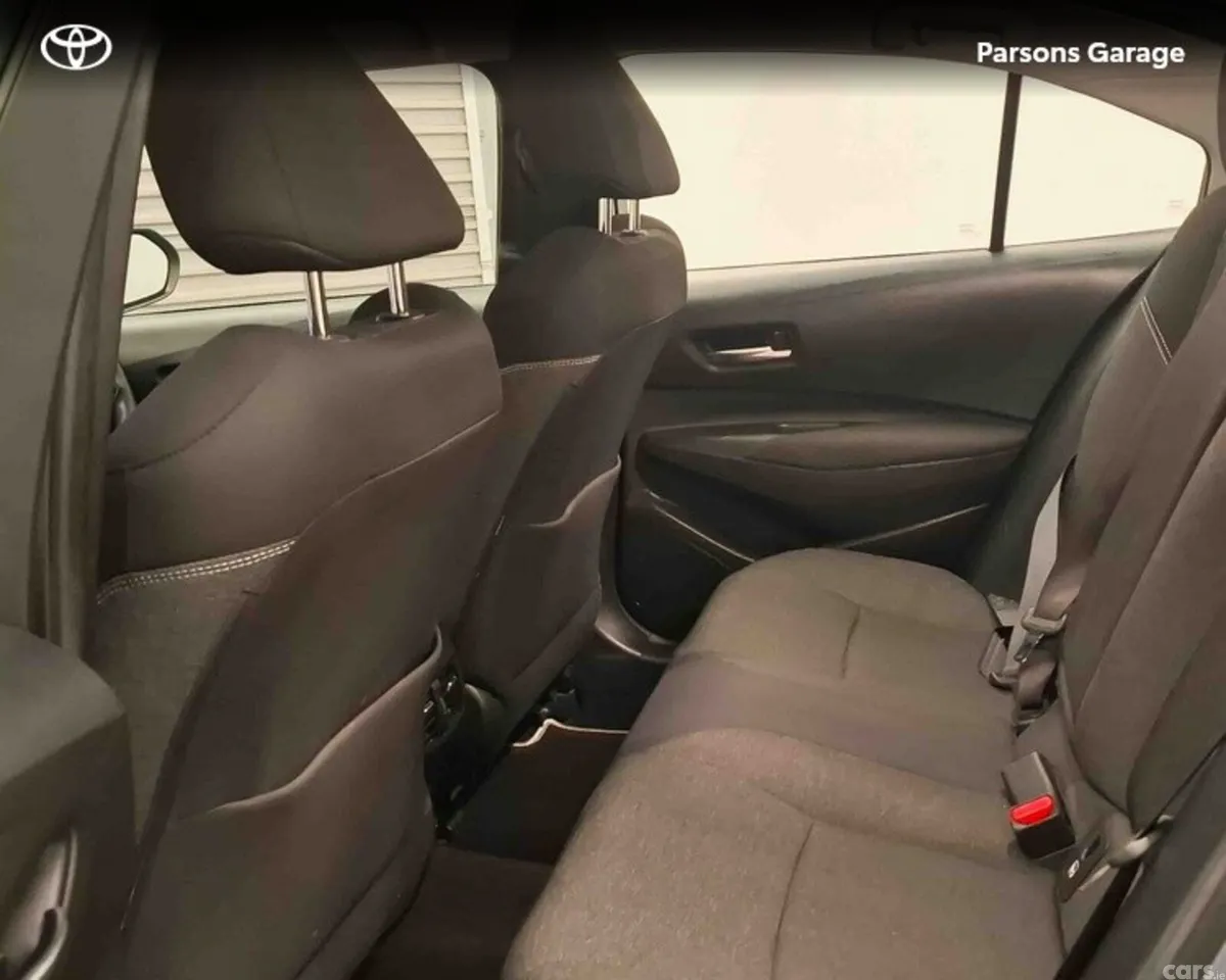 Toyota Corolla Saloon, Petrol Hybrid, 2021, Grey