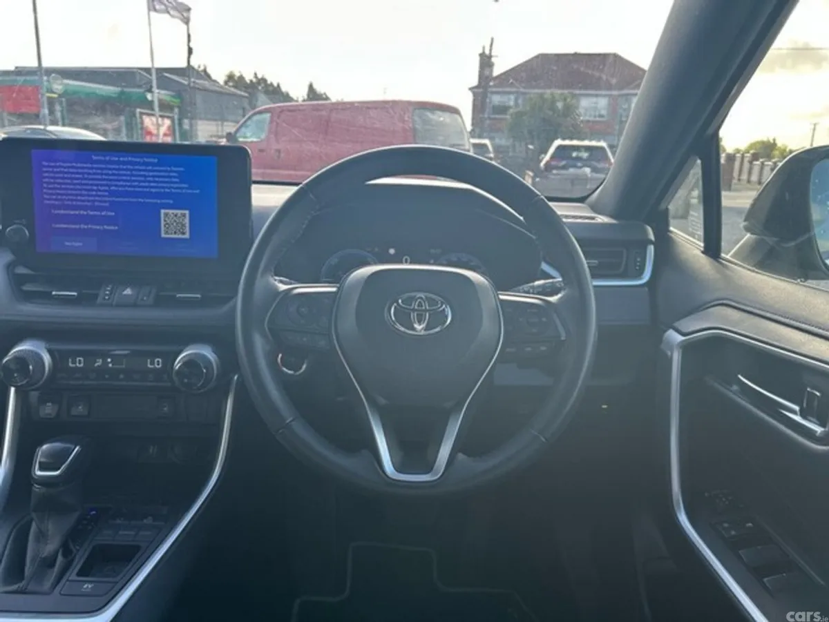 Toyota RAV4 SUV, Petrol Hybrid, 2023, White