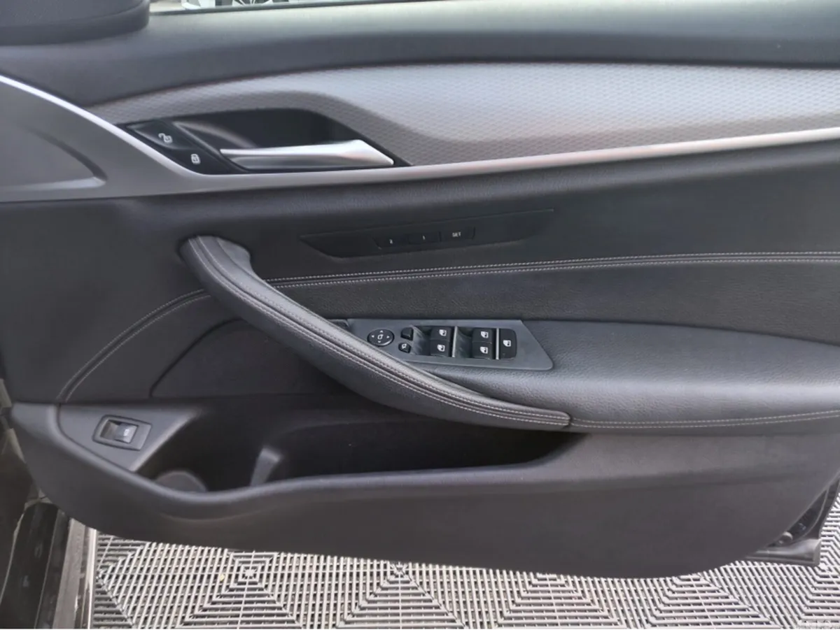 BMW 5-Series Estate, Diesel, 2020, Black