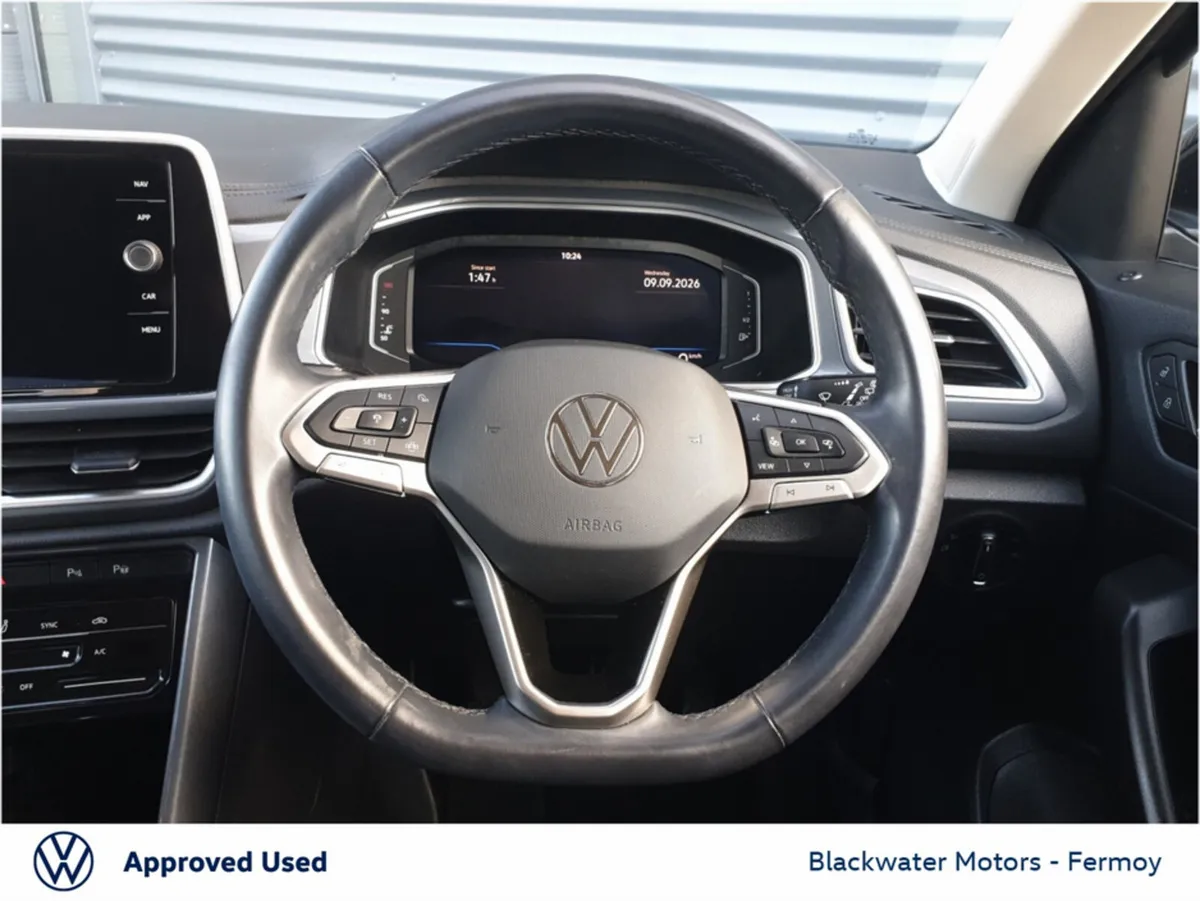 Volkswagen T-Roc SUV, Diesel, 2023, Black