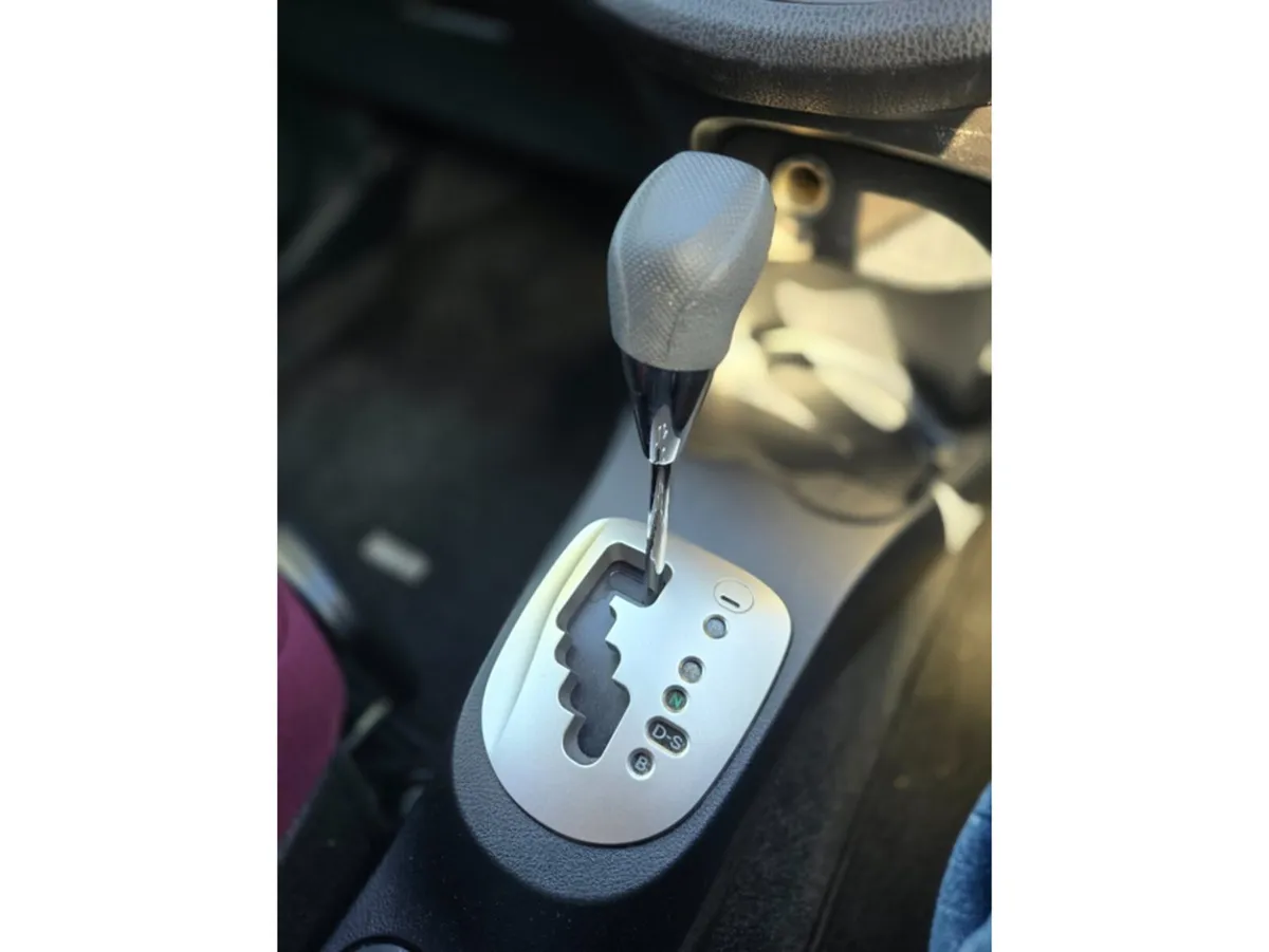 Toyota Vitz Hatchback, Petrol, 2015, Purple