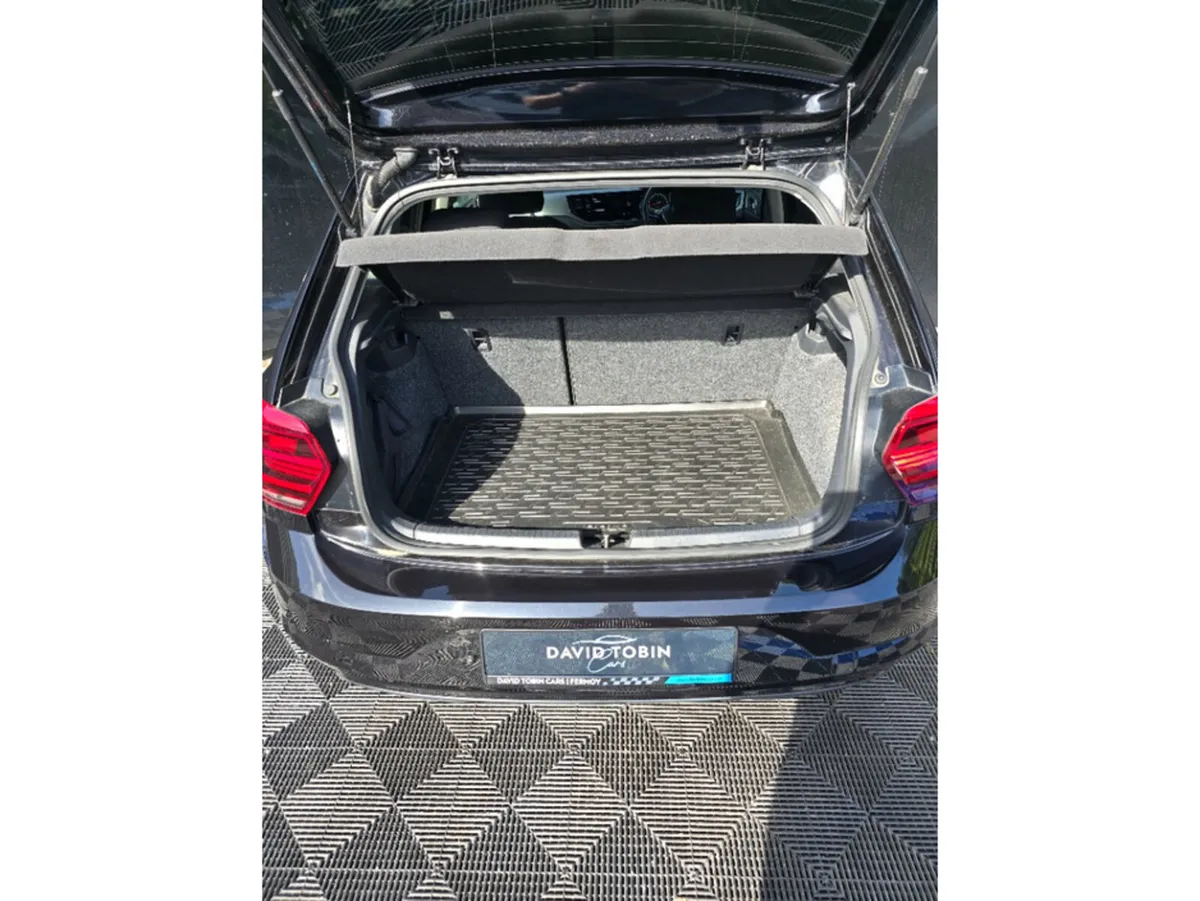 Volkswagen Polo Hatchback, Petrol, 2019, Black