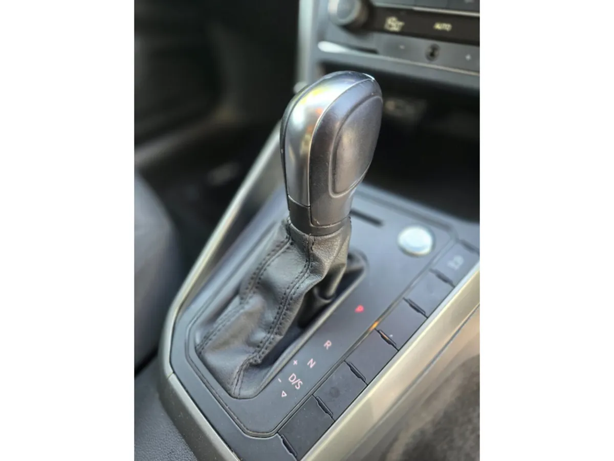 Volkswagen Polo Hatchback, Petrol, 2019, Black