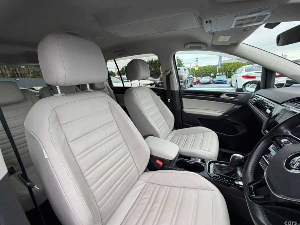 Volkswagen Touran MPV, Diesel, 2020, Grey