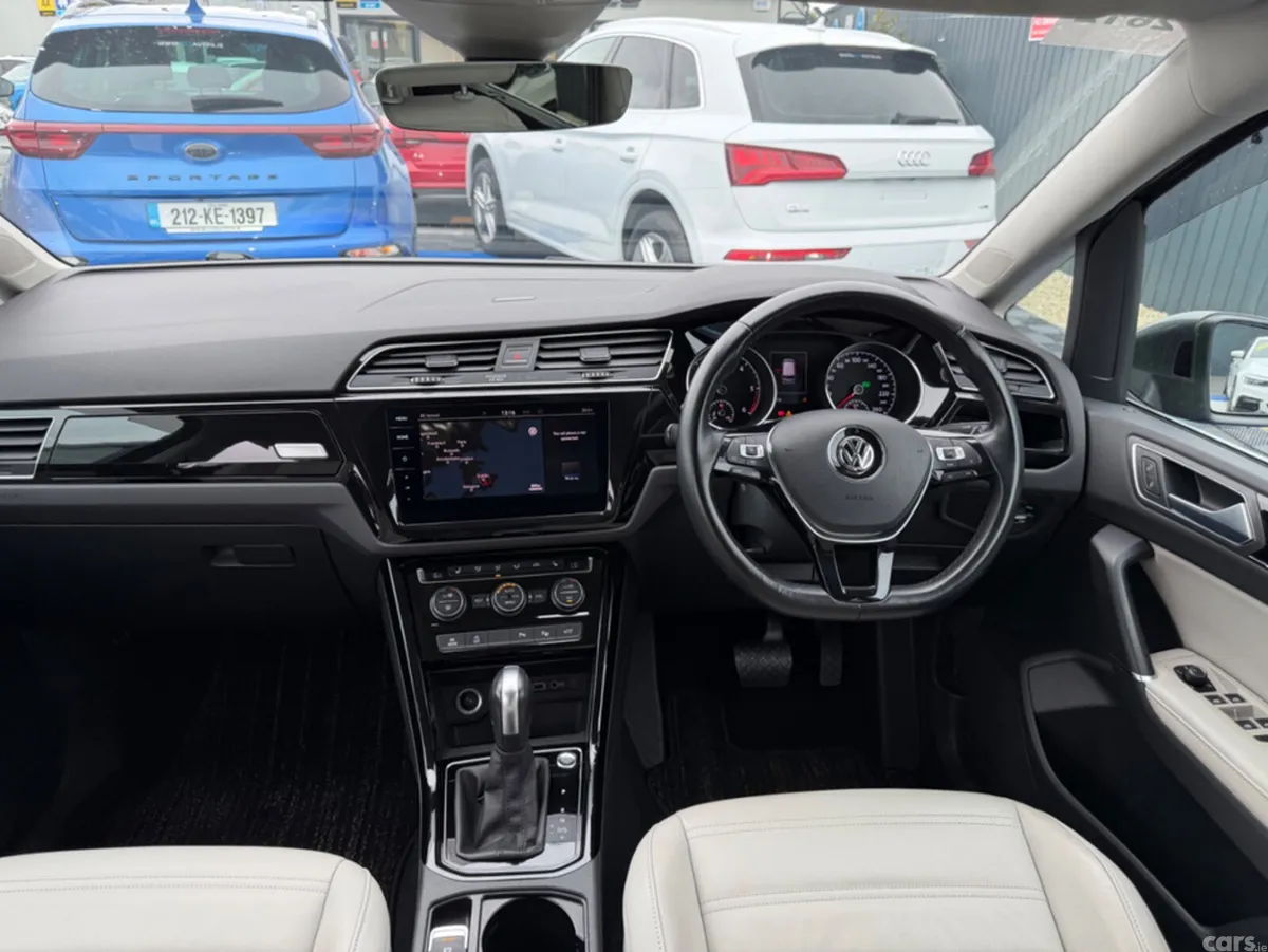 Volkswagen Touran MPV, Diesel, 2020, Grey
