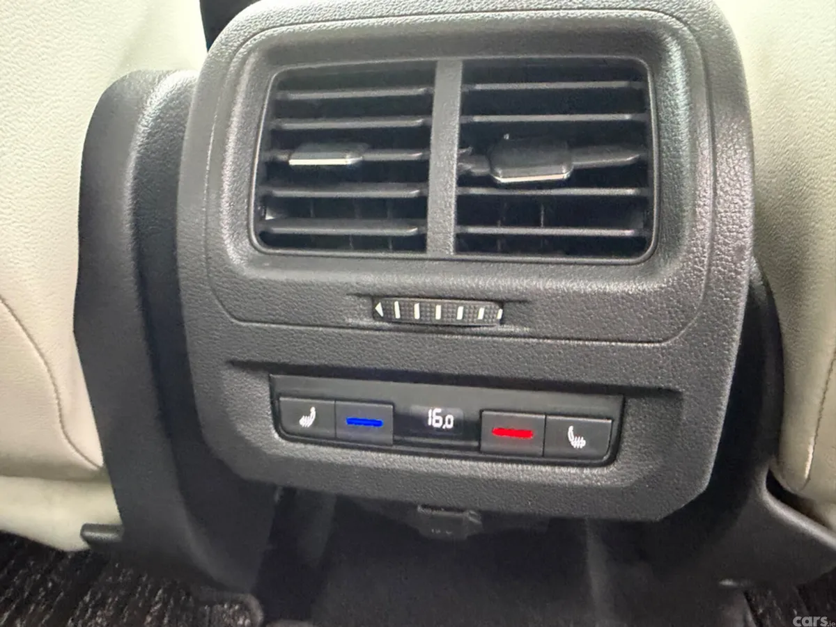Volkswagen Touran MPV, Diesel, 2020, Grey